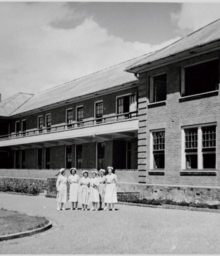 Nurses outside Nurses' Home, Palmerston North Hospital