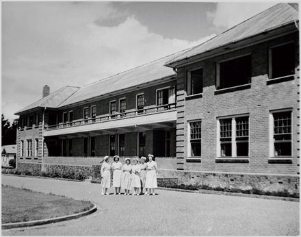 Nurses outside Nurses' Home, Palmerston North Hospital