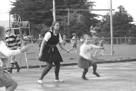 Mums versus Daughters Netball at Newbury School - Resource cover image