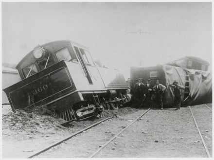 Train Derailment, Halcombe