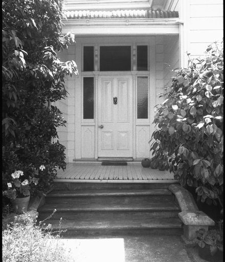 Front entrance to 77 Te Awe Awe Street