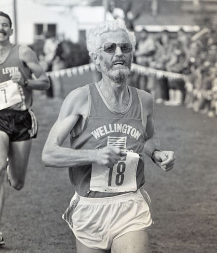 2022N_2017-20_040115 - Family flavour to run - Half-marathon 1986