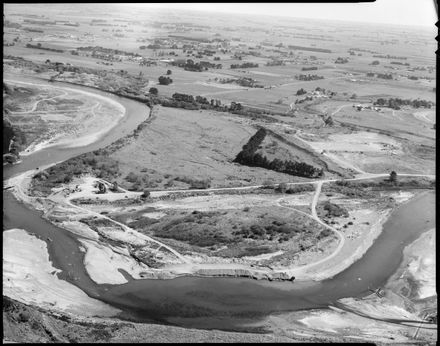 Argosy Aerial - "Rubbish tip and Sewerage treatment"