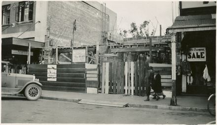 Leary's Pharmacy under Construction, The Square