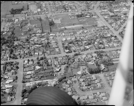 Argosy Aerial - Victoria Avenue and Albert Street, Hokowhitu - Resource cover image