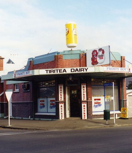 Tiritea Dairy, 418 Featherston Street