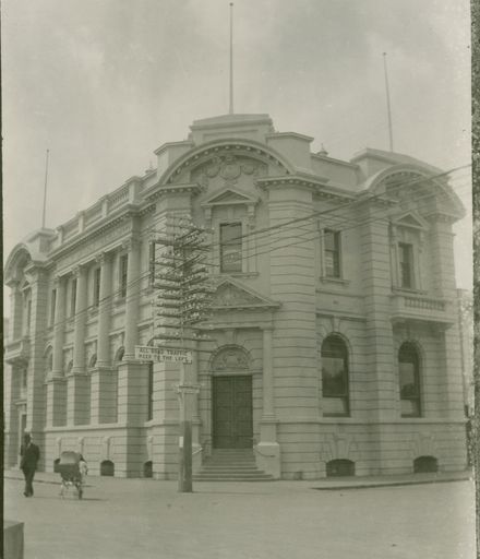 Bank of New Zealand, The Square
