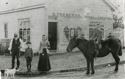 Bunnythorpe's First Store