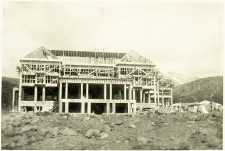 Construction of Chateau Tongariro