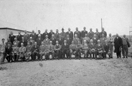 Manawatu-Oroua Electric Power Board and Local Body Representatives