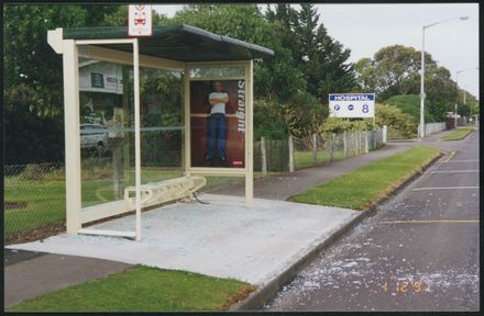 Bus shelter