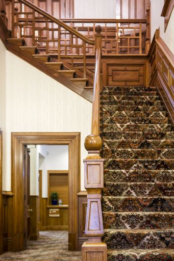 Caccia Birch House