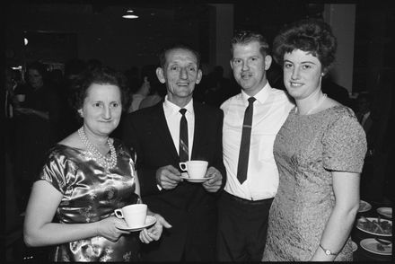 Party at the Boyer Bar - Resource cover image