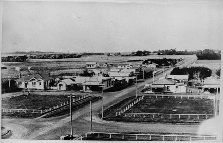 Douglas Square, Rongotea