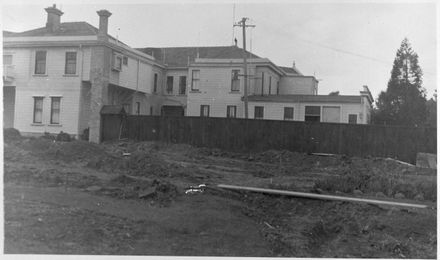 Developing the gardens at 'Atawhai', Fitzherbert