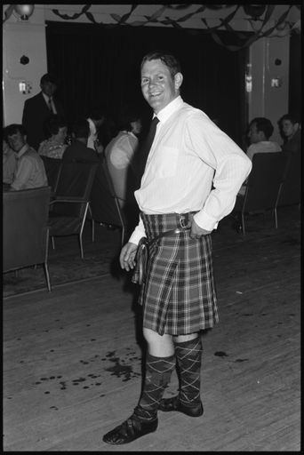 Unknown party attendees - Resource cover image