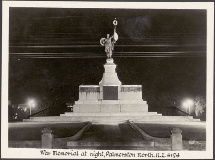 "Real Photographs For Your Snapshot Album - Souvenir of Palmerston North, New Zealand" 9