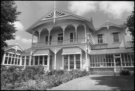 Caccia Birch House from the side, 130 Te Awe Awe Street
