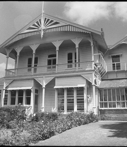 Caccia Birch House from the side, 130 Te Awe Awe Street
