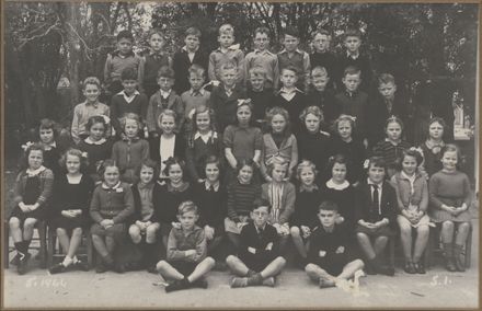 Terrace End School - Standard 1, 1944