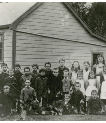 Bunnythorpe School and Pupils