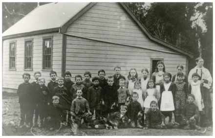 Bunnythorpe School and Pupils