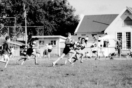 Barefoot Rugby, Newbury School