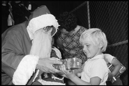 Children meeting Santa - Resource cover image