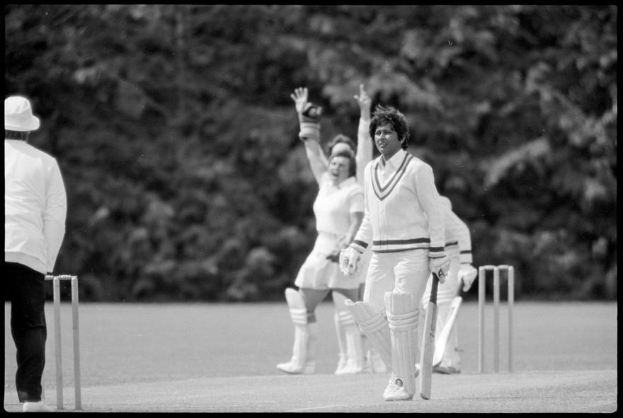 "Kiwi side keeps final bid alive"