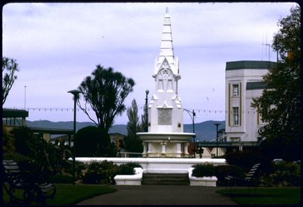 King Edward VII Coronation Memorial Fountain, The Square