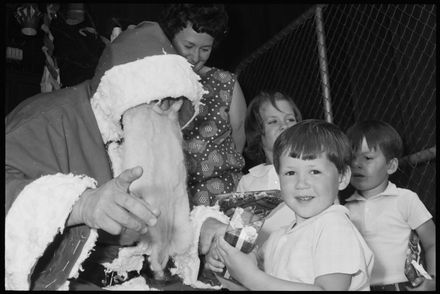 Children meeting Santa - Resource cover image