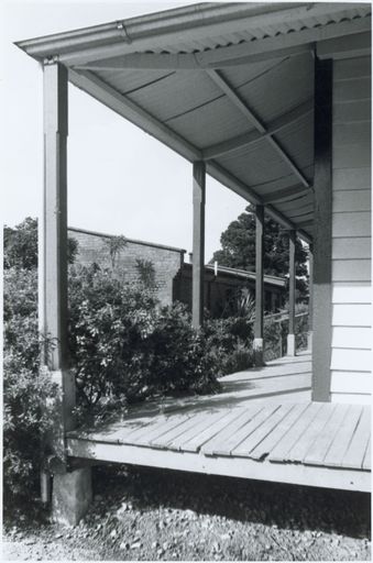 Totaranui, Side View
