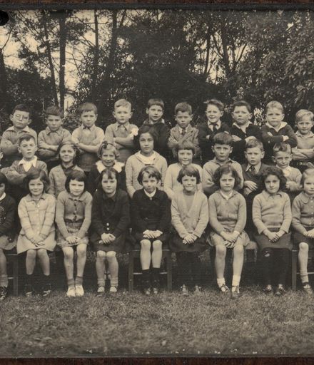 Terrace End School - Primer 3, 1940