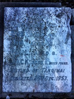 Grave stone for the Nicholls family killed at Tangiwai