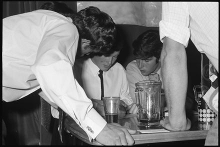 Unknown Xmas party - Resource cover image