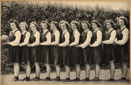 Palmerston North Technical School Netball B, 1945