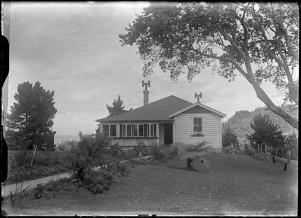 Unknown house - Resource cover image