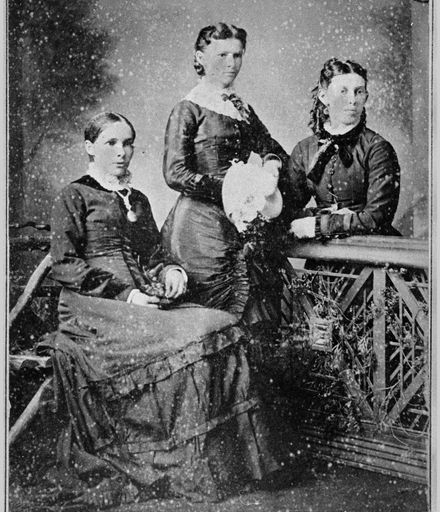Emma Hamilton and her sisters