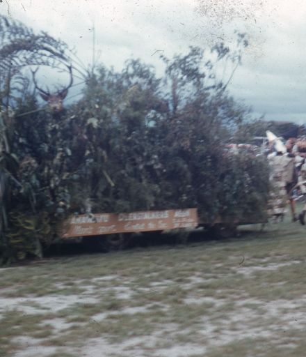 Floral Festival Parade - Manawatu Deerstalkers Association float