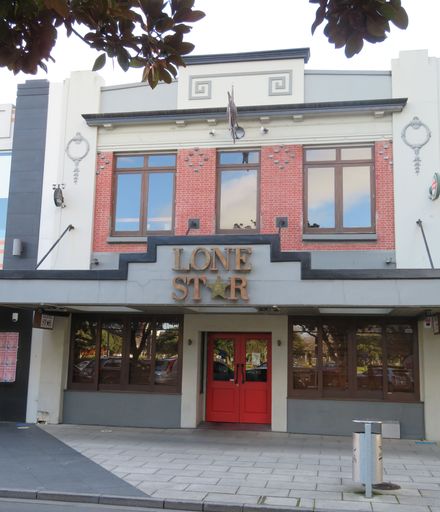 36 The Square – ‘Childs’ building’, now Lone Star Café & Bar