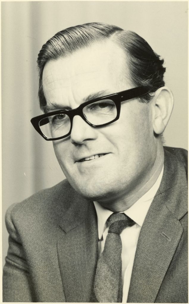Kenneth Derrick Huse, Managing Director of Glaxo Lab (NZ) Ltd, 1971 ...
