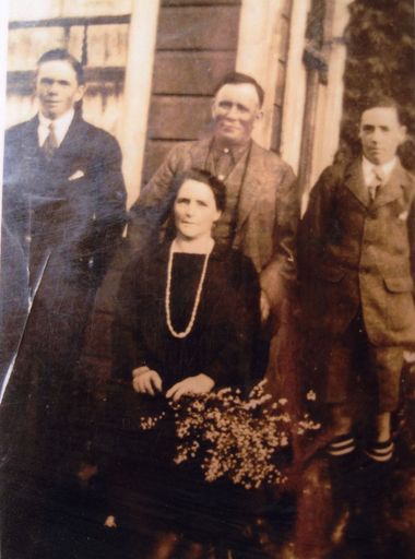 John and Sarah Parker with sons Robert and Ted