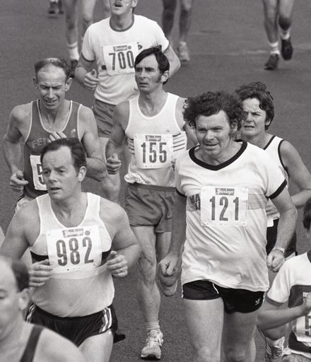2022N_2017-20_040155 - Family flavour to run - Half-marathon 1986
