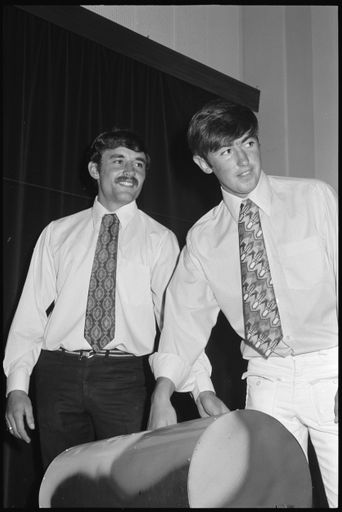 Unknown Xmas party - Resource cover image