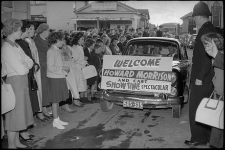 Howard Morrison Comes to Town - Resource cover image