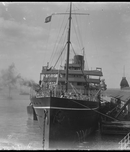 S.S.  Morea at Queen Street Wharf, Auckland