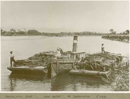 Flax Barges near Shannon