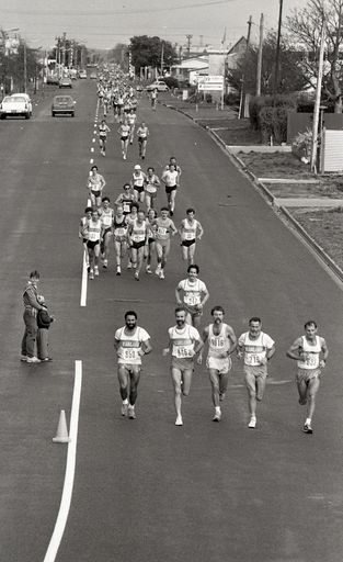 2022N_2017-20_040127 - Family flavour to run - Half-marathon 1986