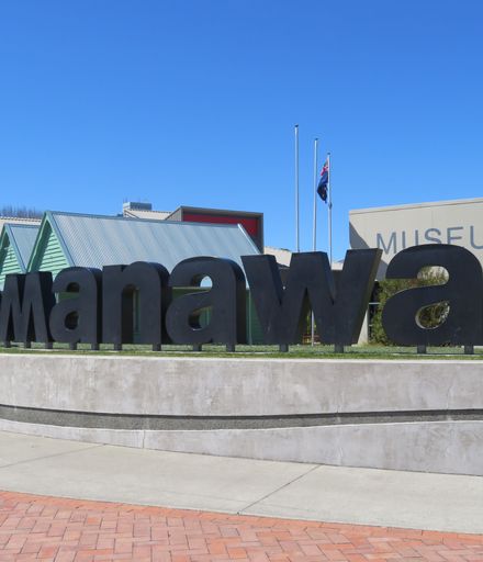 Te Manawa signage
