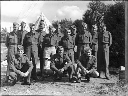 Group of soldiers, Woodville Racecourse